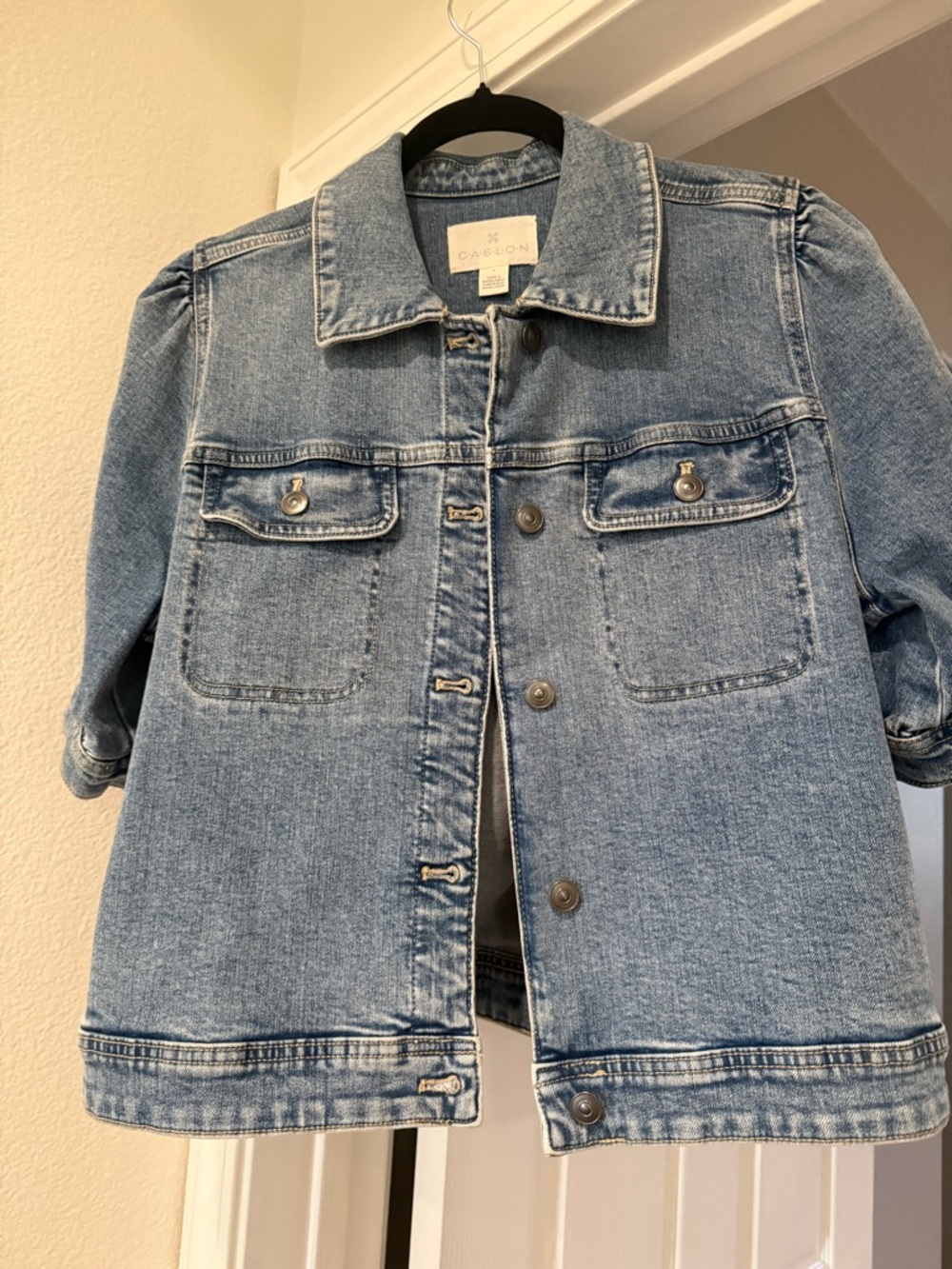Short sleeve denim jacket